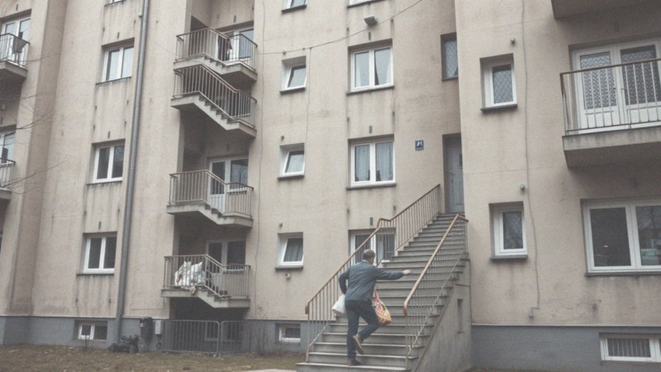Jakie problemy stwarzają mieszkańcom bloki bez wind?