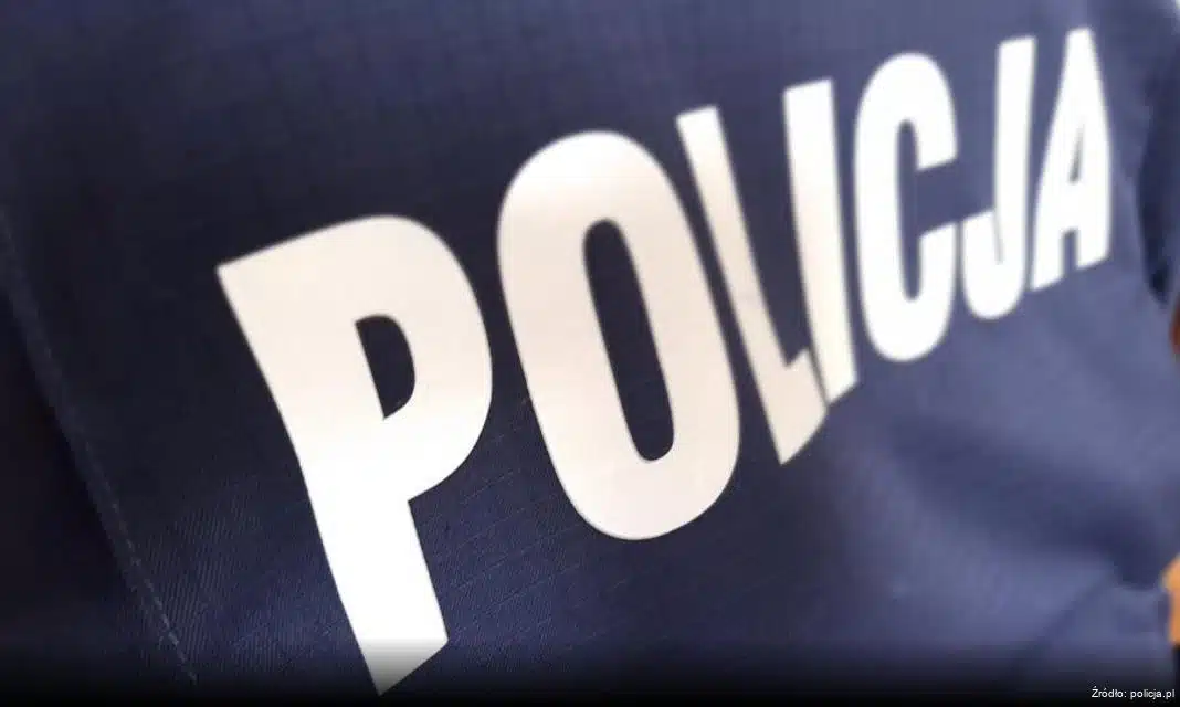 Policjanci z Myszkowa na dniach otwartych w Liceum Ogólnokształcącym w Żarkach